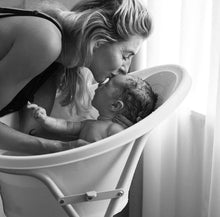 The Shnuggle Bath - White/Grey