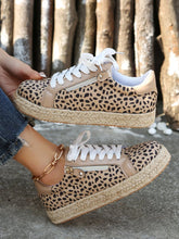 WILD & FREE LACE UPS