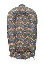 Deluxe + Dockatot Strawberry Thief