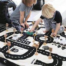 Play&Go - 3-in-1 Playmat & Toy Bag - Roadmap / Thunderbolt