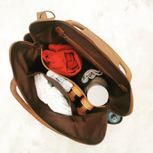 Classic Leather Nappy Slingbag