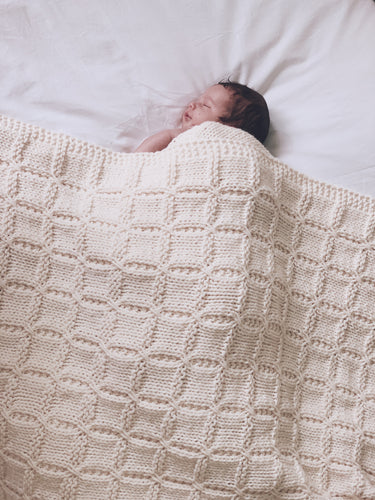 Chunky Cable Knit Crib Blanket