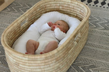 Ko-coon Moses Basket Natural - with keyhole handles