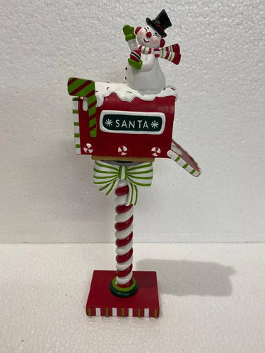 CANDY MAILBOX WITH SNOWMAN