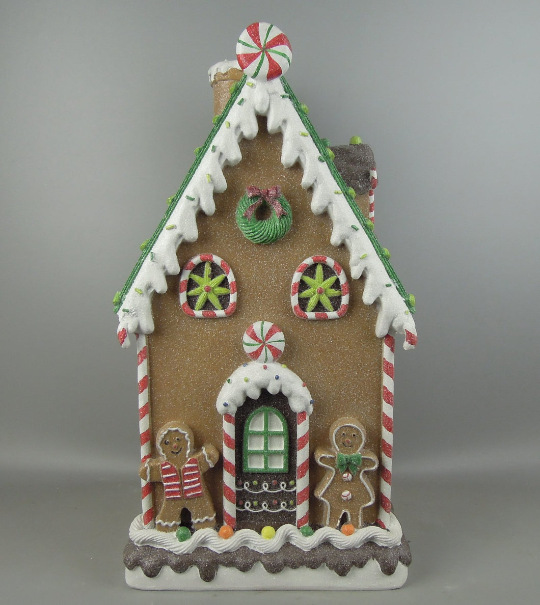 LARGE GINGERBREAD HOUSE