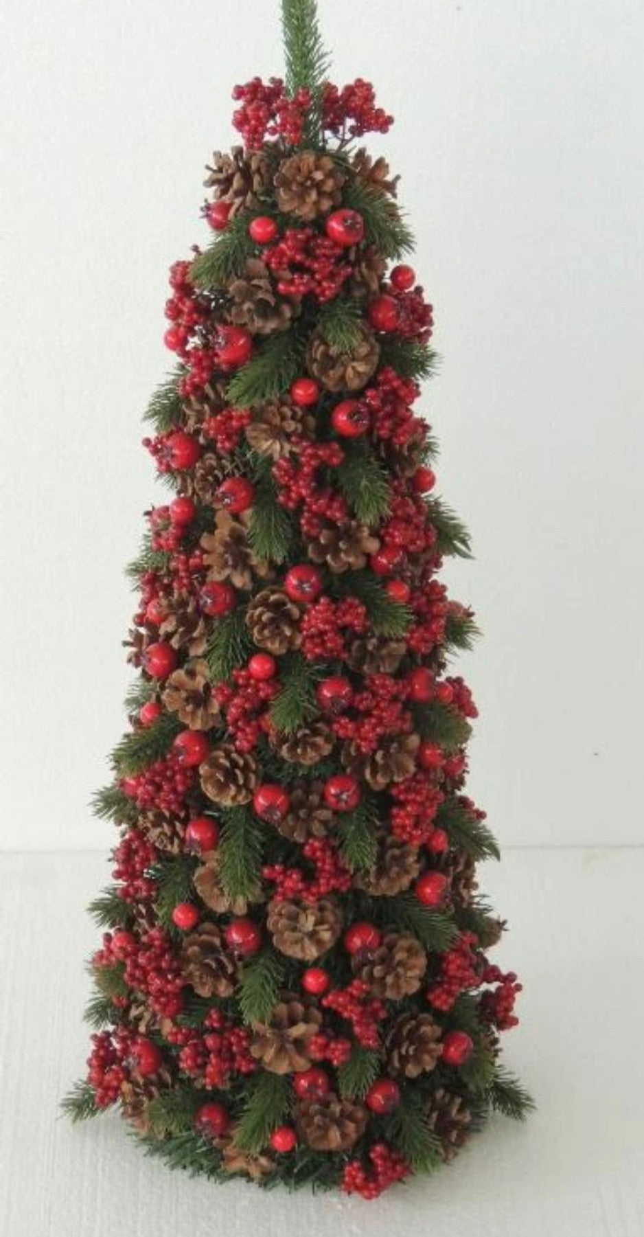 RED/GREEN BERRY CONE TREE